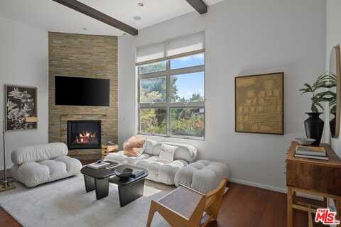2465 N Gower St, Los Angeles, CA 90068