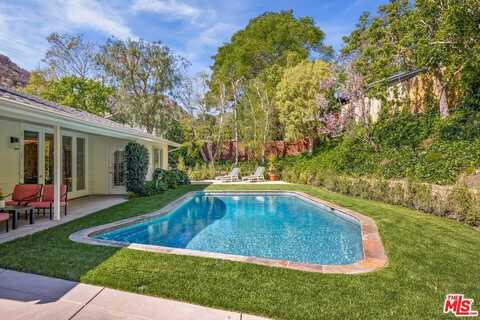 3276 Mandeville Canyon Rd, Los Angeles, CA 90049