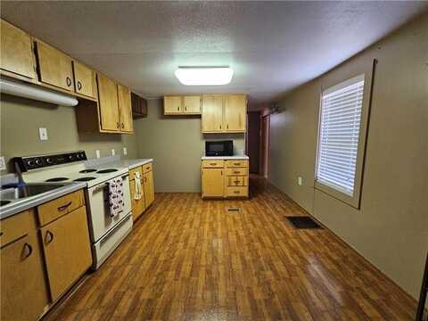 70 & 84 WINWARD Lane, Many, LA 71449