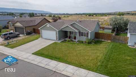 775 Reshaw Circle, Evansville, WY 82636