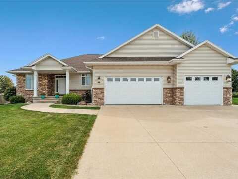 529 Jefferson Court, Center Point, IA 52213