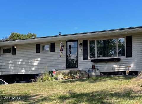 5 W 4th Avenue, Johnstown, NY 12095
