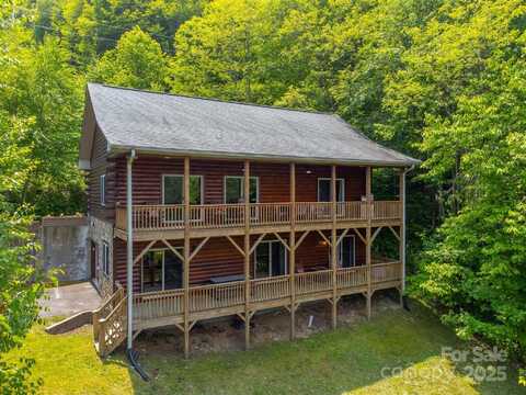 938 Trickle Creek Road, Waynesville, NC 28785