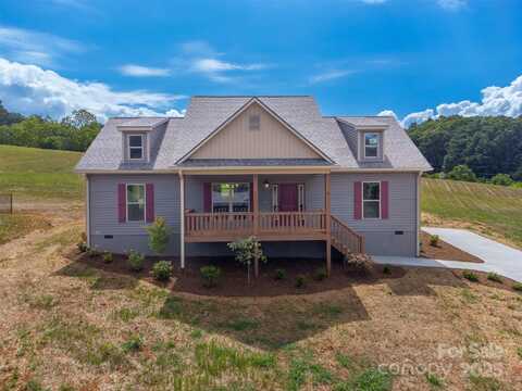 34 Kingston Street, Franklin, NC 28734