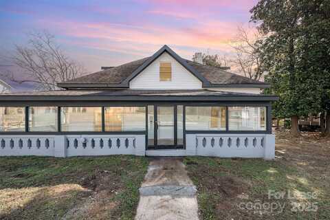 1201 S Lafayette Street, Shelby, NC 28152