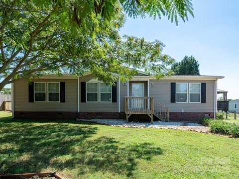 107 White Ridge Lane, Cleveland, NC 27013