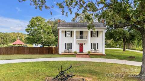462 Mock Mill Road, Statesville, NC 28677