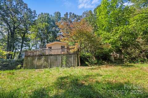 7 Maple Drive, Brevard, NC 28712