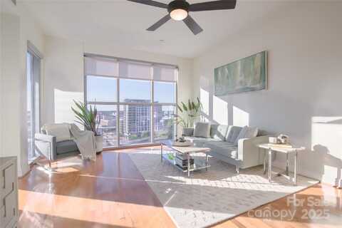 333 W Trade Street W unit: 905, Charlotte, NC 28202