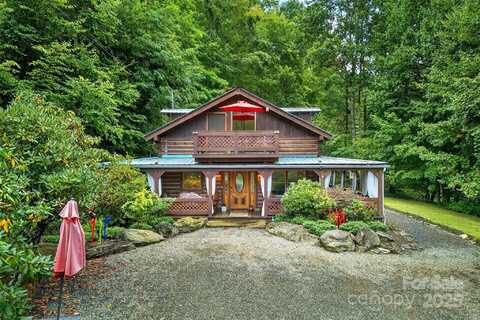 32 A & W Lane, Green Mountain, NC 28740