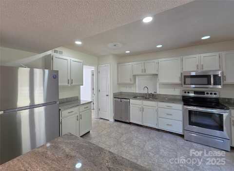 7106 Spring Creek Lane, Charlotte, NC 28273