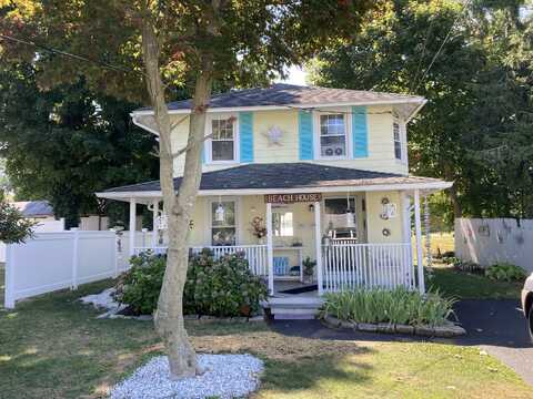 13 Sound View Heights, Branford, CT 06405