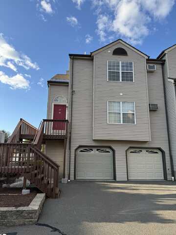 794 Oronoke Road, Waterbury, CT 06708