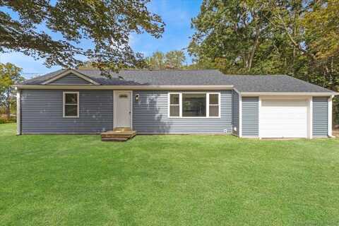 202 Huntington Road, Scotland, CT 06264