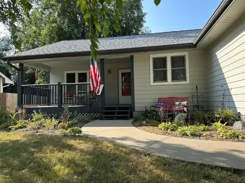 722 W Mills Street, Winterset, IA 50273