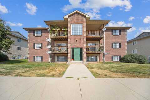 5916 Sutton Place unit: 1, Urbandale, IA 50322
