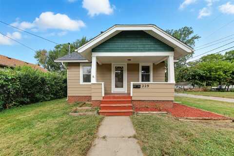 229 E 13th Street N, Newton, IA 50208