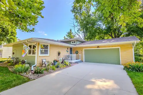 4117 83rd Street, Urbandale, IA 50322