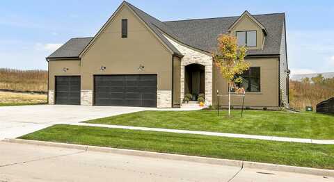 11265 Twilight Drive, West Des Moines, IA 50266