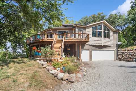 9108 Oak Crest Court, Dexter, IA 50070