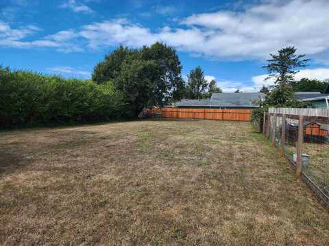 320 Cooper, Crescent City, CA 95531