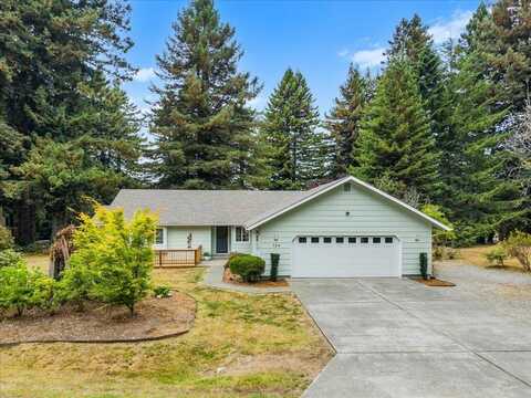 124 Red Hawk Lane, Crescent City, CA 95531