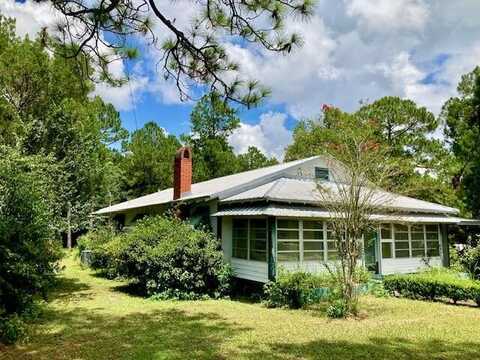 17 Nowling Drive, DeFuniak Springs, FL 32433