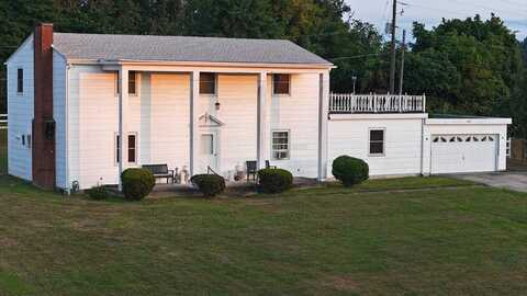 285 New Circle St, Louisa, KY 41230