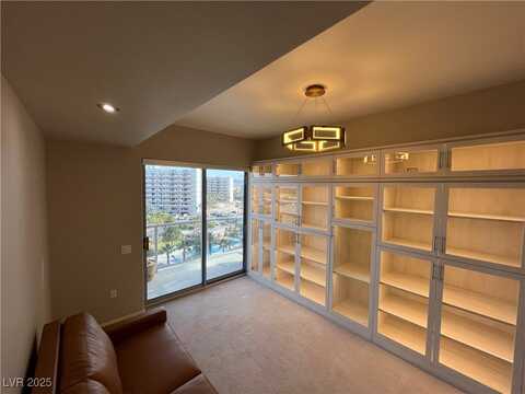 8255 Las Vegas Boulevard 711, Las Vegas, NV 89123
