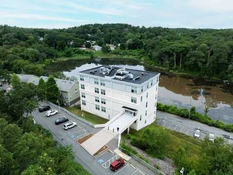24 Cobblestone Ln 603, Gloucester, MA 01930
