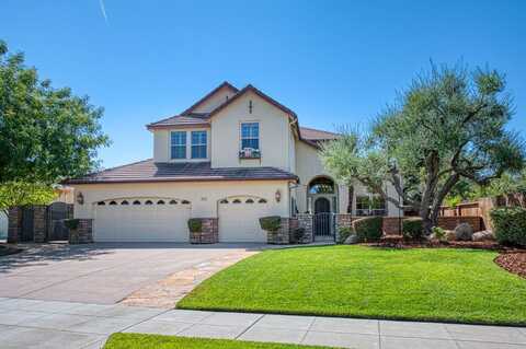 2948 Browning Avenue, Clovis, CA 93611