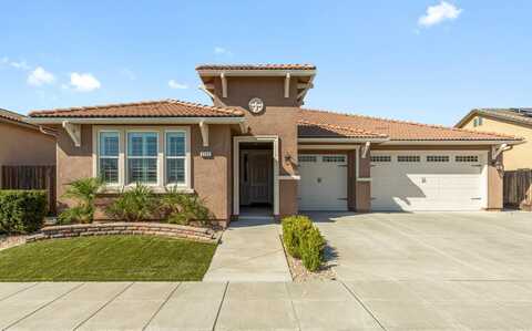 3963 Flint Avenue, Clovis, CA 93619