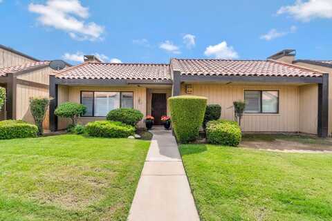 1751 Santa Ana Avenue W, Fresno, CA 93705