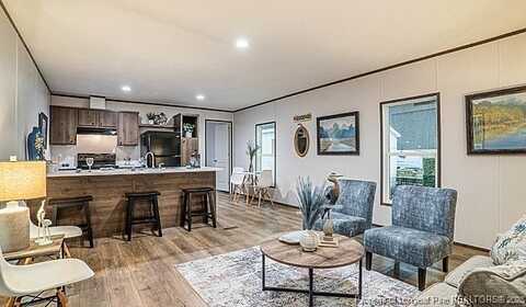 3738 Midway Road, Maxton, NC 28364