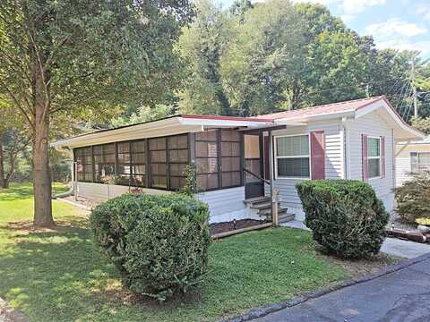 34 Old Well, Franklin, NC 28734