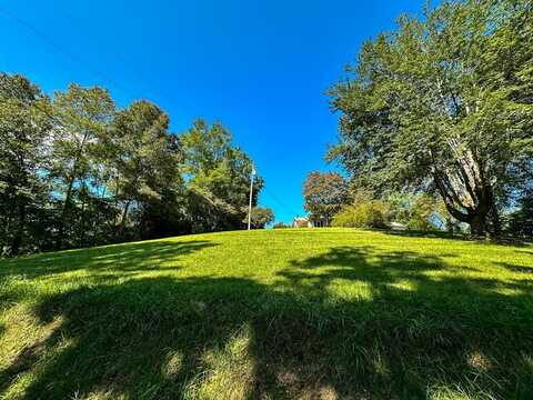 241 Canada Rd, Tuckasegee, NC 28783