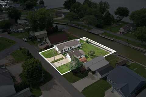 2915 Rising Sun, Port Clinton, OH 43452