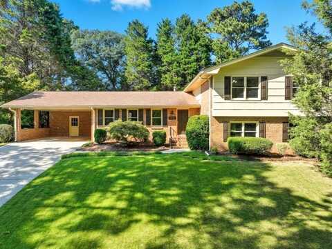 2932 Country Squire Lane, Decatur, GA 30033