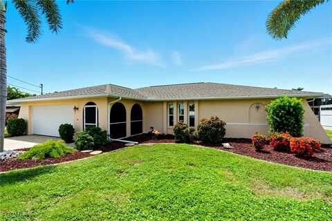 5252 Seminole Court, Cape Coral, FL 33904