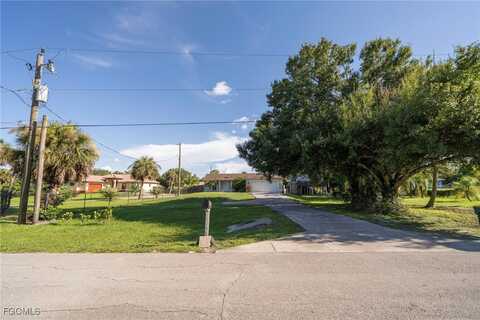 2420 2nd Avenue SE, Naples, FL 34117