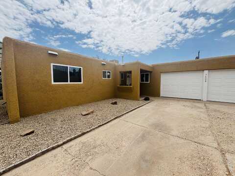 5608 DRAKE Avenue NW, Albuquerque, NM 87114