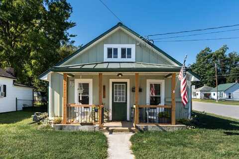 2312 POPLAR ST, STAUNTON, VA 24401