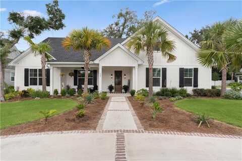 502 Conservation Drive, Saint Simons Island, GA 31522