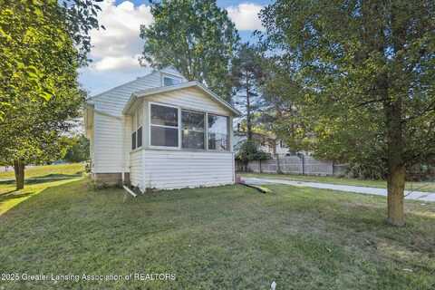3103 Aurelius Road, Lansing, MI 48910
