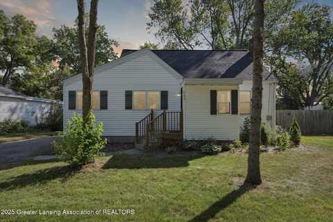 929 S Barnes Street, Mason, MI 48854
