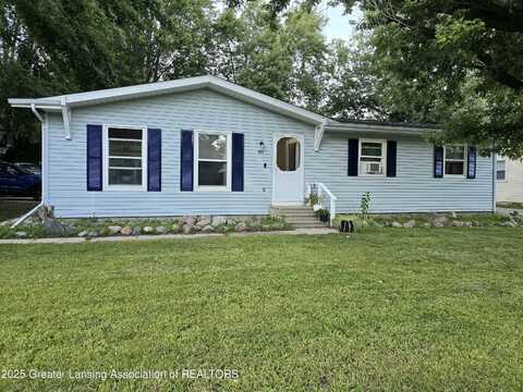 205 Bates Street, Grand Ledge, MI 48837