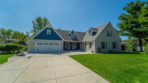 617 Helen Court, Crown Point, IN 46307