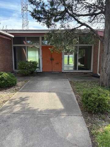 3363 S Manor Drive, Lansing, IL 60438
