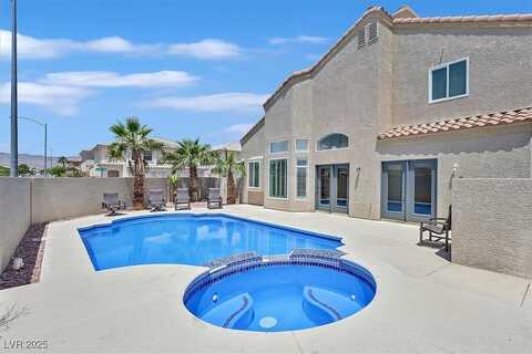8887 Mia Moore Avenue, Las Vegas, NV 89147