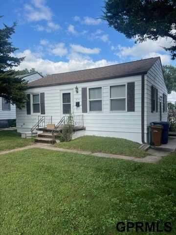 2111 Washington Street, Bellevue, NE 68005
